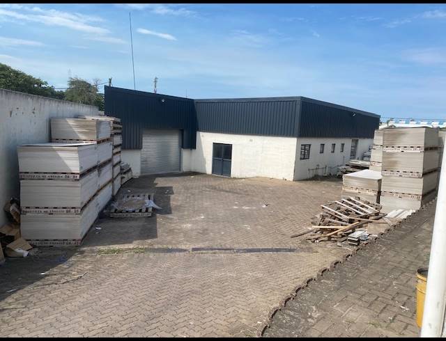 1,345M² FACTORY TO LET IN PINETOWN CENTRAL